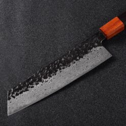 Japanese Kiritsuke Knife One of the most important distinctions in comparing Japanese blades with their Western counterparts is the high carbon content and elevated steel quality used, resulting in very hard steel.