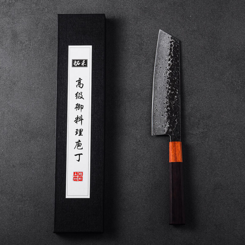 Kiritsuke Prep Knife The blade of the knife is lightweight, strong and thin. Shun’s knife has the sharpest edge but yet it also holds the sharpness for a long time due to the micro serrations that are created