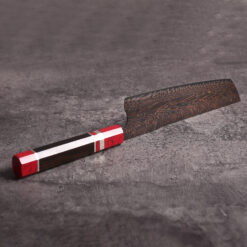 Balanced lightweight vegetable knife for kitchen use